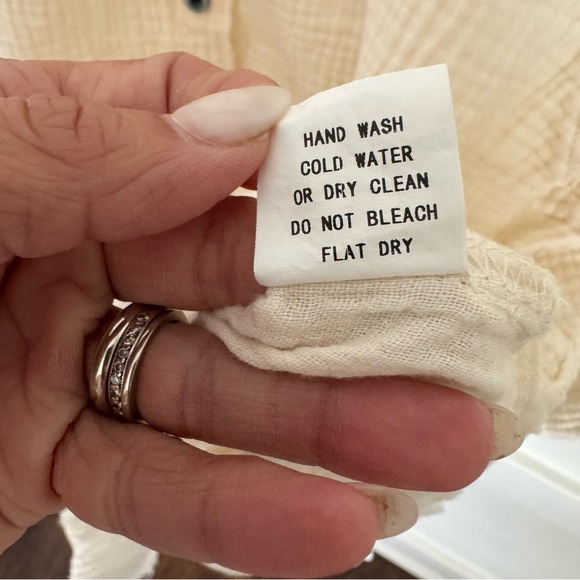 Urban Daizy Gauze Oversized Lightweight Beach Coverup Button up shirt Cream Sz L - Picture 7 of 10